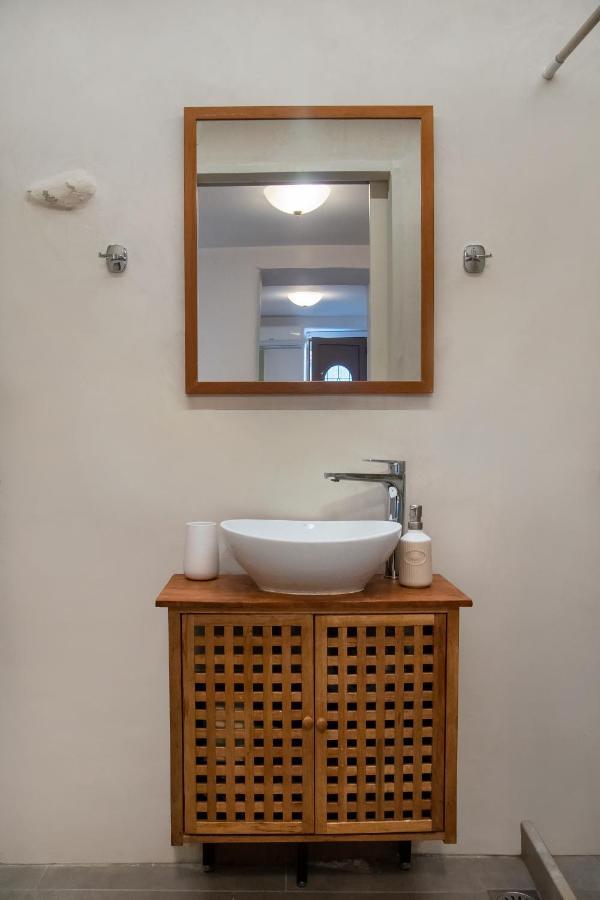Feneri 3 -cozy Rustic 20' From Elafonisi Apartamento *