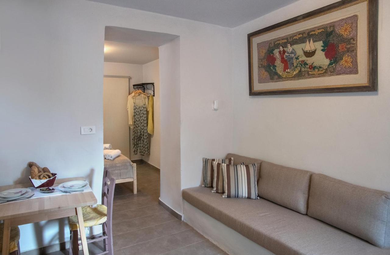 Apartment Feneri 3 -cozy Rustic 20' From Elafonisi